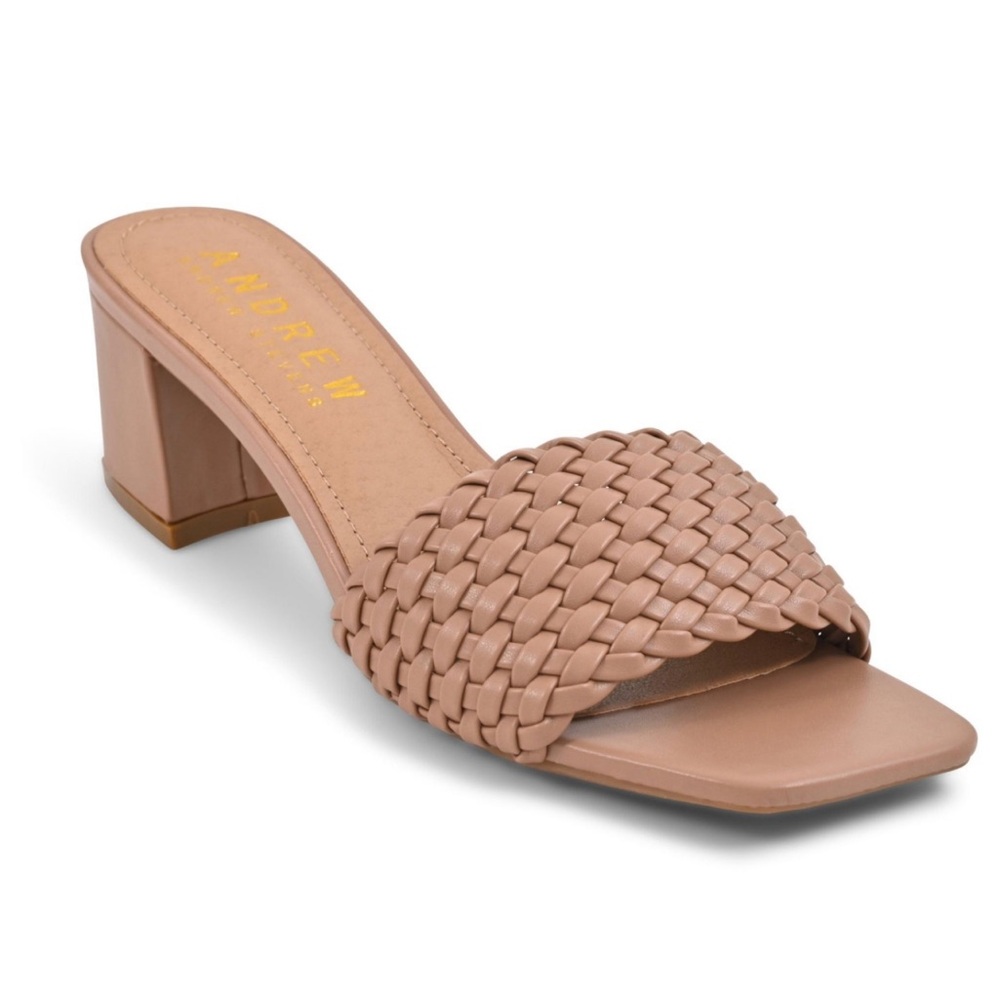 New heels size 8.